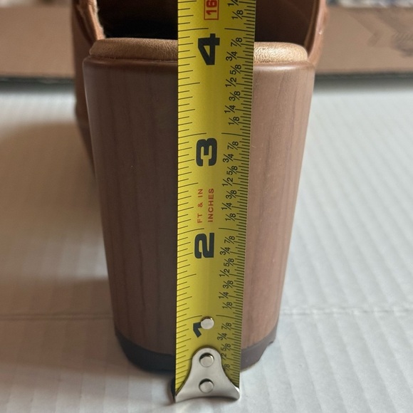 Dr. Scholl's Tan Leather Wake Up Clogs with Buckle Mules Size 9.5M - Picture 12 of 12